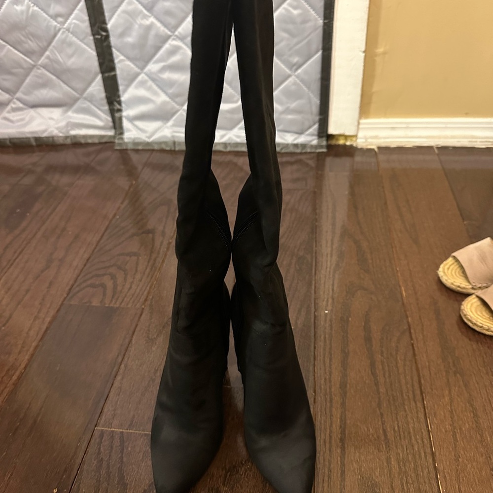Elegant Black Women's Boots